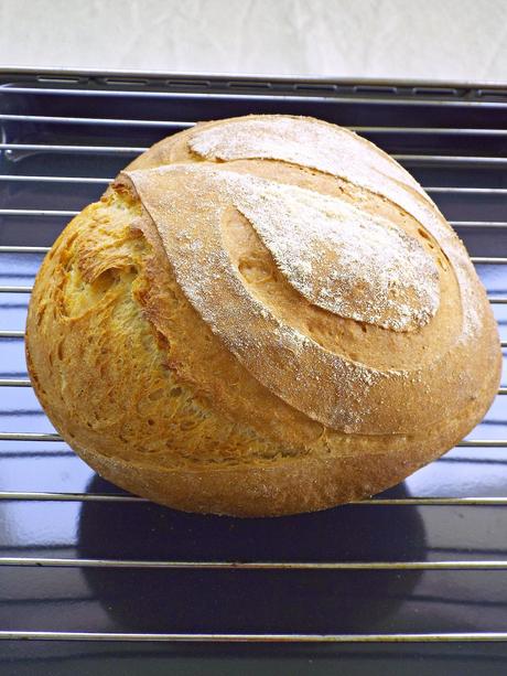 Pane bianco a lievitazione naturale con lecitina di soia