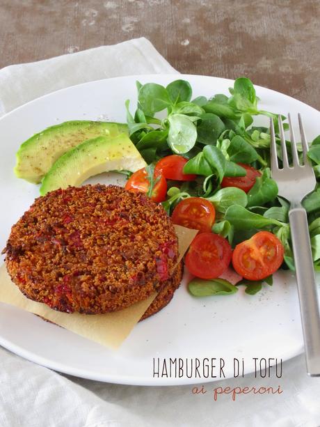 Hamburger di tofu e peperoni