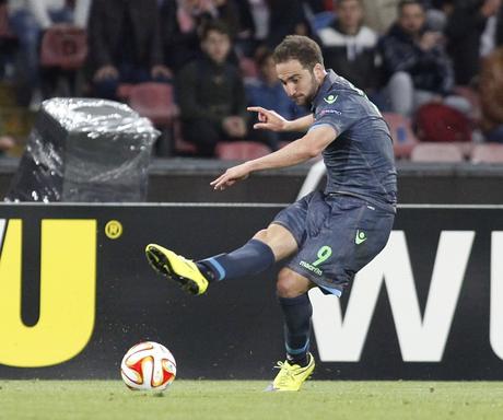 Pagelle Napoli-Wolfsburg 2-2: Higuain assist-man, Callejon cinico. Bendtner-Perisic ok!