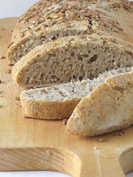 Pane senza glutine, ai semi di girasole e lievito madre