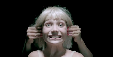 Sia: Maddie Ziegler nel nuovo video di “Big Girls Cry