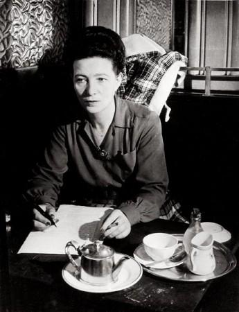 Simone De Beauvoir ritratta da Brassai - © Estate Brassaï