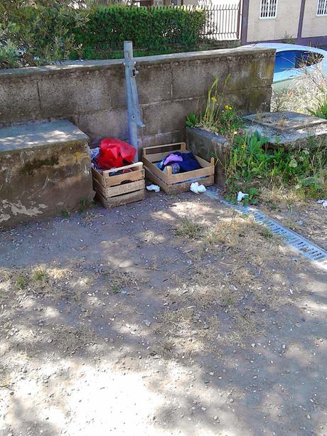 Domenica di relax al Parco Sangalli e all'Acquedotto Alessandrino? 12 foto disgustose di un'area che potrebbe essere un'oasi ma che è tenuta come una discarica