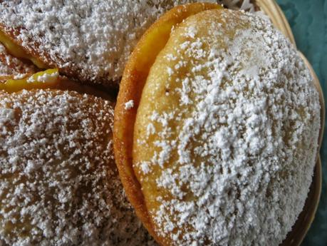 Whoopie pies al limone con lemon curd