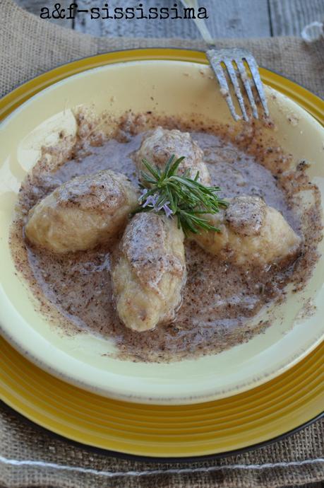 quenelle di pane su pesto di nocciole