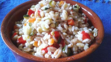 INSALATA DI CEREALI E VERDURE