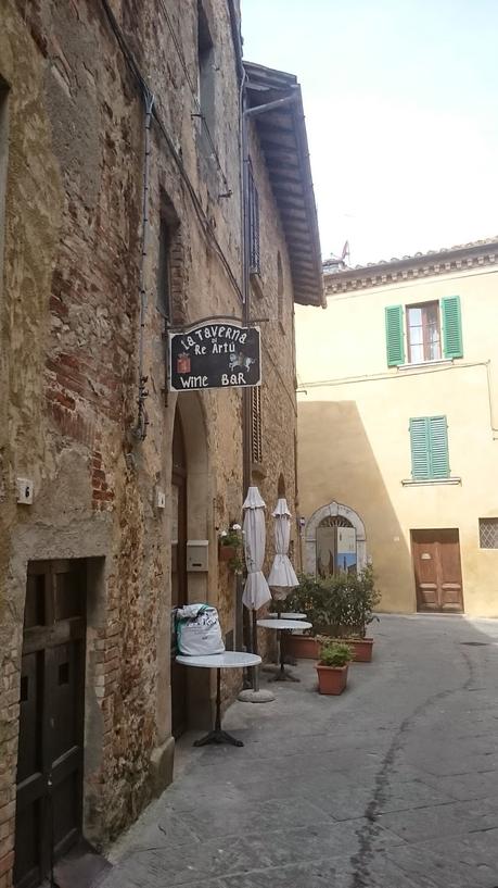 La Val D'Orcia …....magnifica terra di profumi e sapori inconfondibili !!!