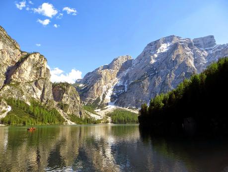 giro del lago di braies in val pusteria