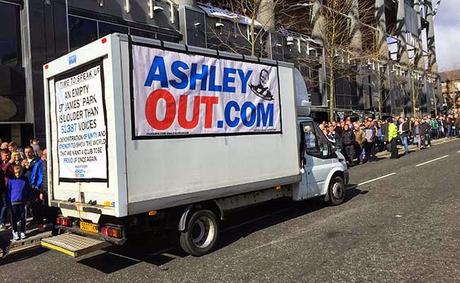 (VIDEO)The Secrets Of Sports Direct - Le mani di Ashley su Newcastle e Rangers