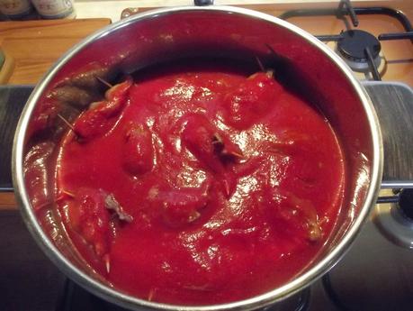 BRACIOLE AL SUGO