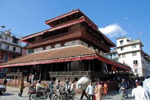Nepal, terremoto:  migliora il sistema degli aiuti