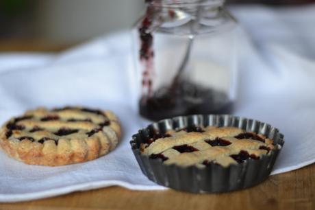 Frolla con marmellata alle more