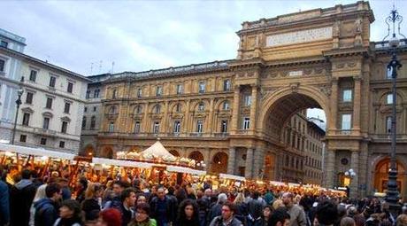 In Piazza a Firenze - La piazza, il mercato, la gente: il meglio della Toscana va in scena a Milano