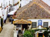 Obidos suoi colori: Portogallo sospeso passato presente