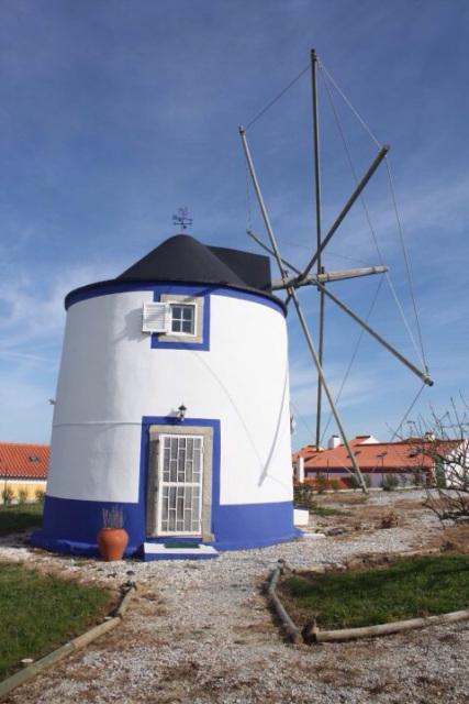 Obidos e i suoi colori: un Portogallo sospeso tra passato e presente