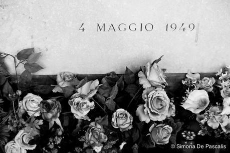 Un monumento per il Grande Torino nel Cimitero Monumentale Particolare dell'arcata del Grande Toro, V ampliazione Cimitero Monumentale. Photo by Simona De Pascalis