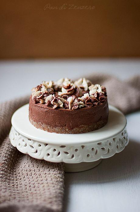 raw cake chocolate and coconut