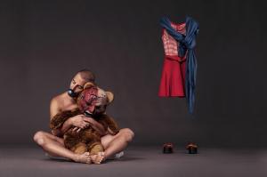 Danza: performance “Io sono Mia Madre” di Giuseppe Muscarello