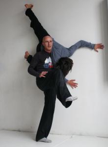 Danza: Una tribù che danza Workshop con Roberto Lun 23 e 24 maggio 2015