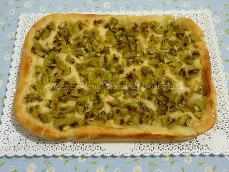 Schiacciata con kiwi e lievito madre