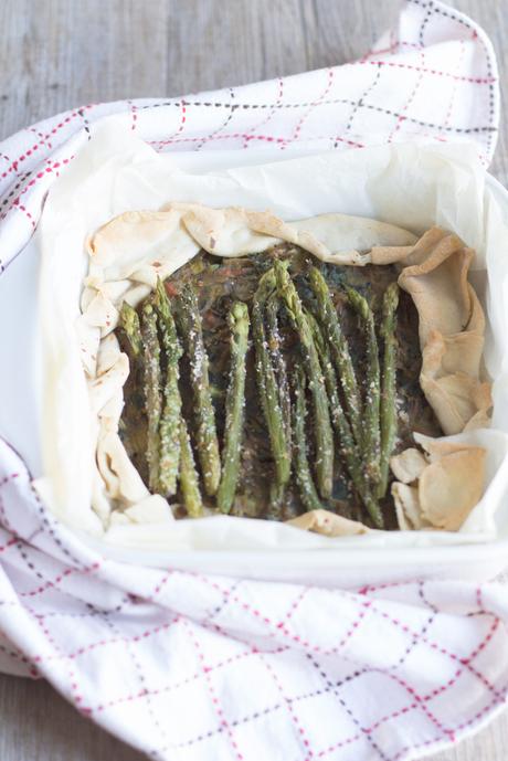 Torta Salata Light con farina di kamut, Asparagi Gratinati e Cicorino |Vegan