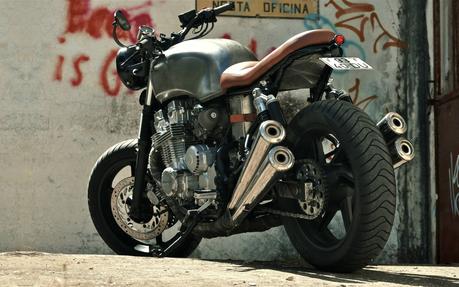 CB750 by FNG