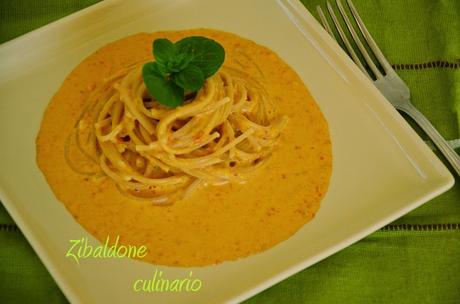 Spaghetti integrali alla crema ai peperoni