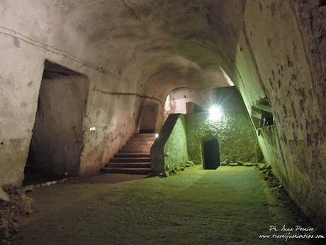 Storie e leggende del tunnel borbonico di Napoli