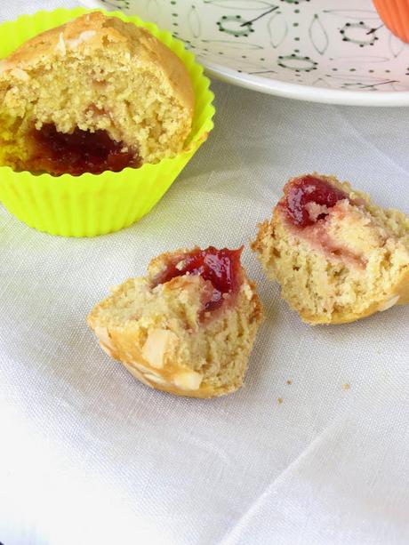 Muffins di kamut limone e fragole