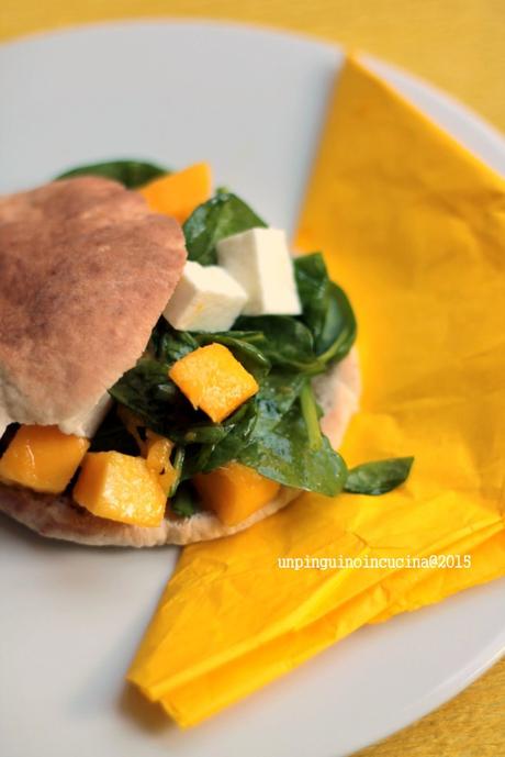 pita-spinacino-mango-feta