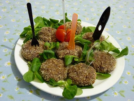 Polpette con radicchio, patate e noci