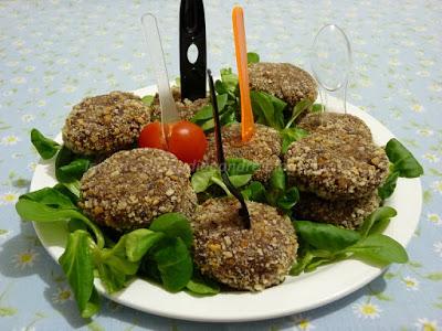 Polpette con radicchio, patate e noci