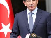 “senso dell umorismo” premier Davutoglu.