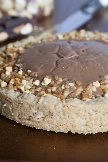 Crostata di nocciole e cioccolato