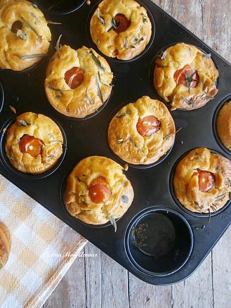 Muffin alla Pizzaiola con Tante Erbe Aromatiche