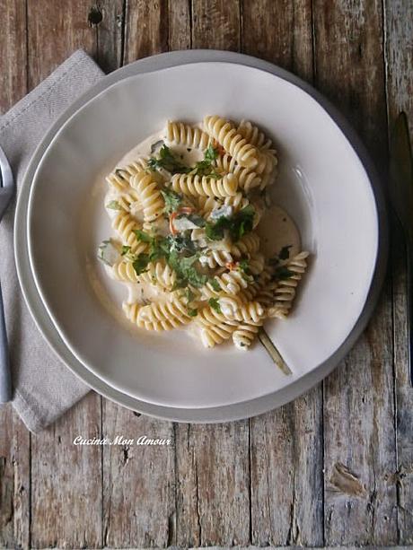 Pasta con Zucchine Pomodorini Datterini e Crema di Formaggio