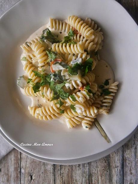 Pasta con Zucchine Pomodorini Datterini e Crema di Formaggio