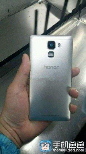 huawei-honor7-plus-leak-back-picture-01