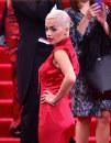 Met Gala 2015, i look più belli da Anne Hathaway ad Amal Clooney Met Gala 2015, i look più belli