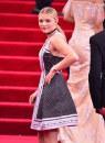 Met Gala 2015, i look più belli da Anne Hathaway ad Amal Clooney Met Gala 2015, i look più belli