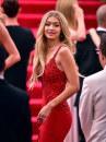 Met Gala 2015, i look più belli da Anne Hathaway ad Amal Clooney Met Gala 2015, i look più belli