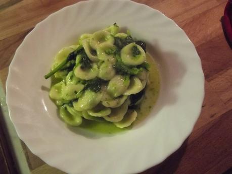 ORECCHIETTE CON LE CIME DI RAPA