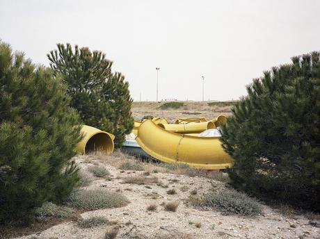 FOTOGRAFIA: Shane Lynam | La costa francese 50 anni dopo