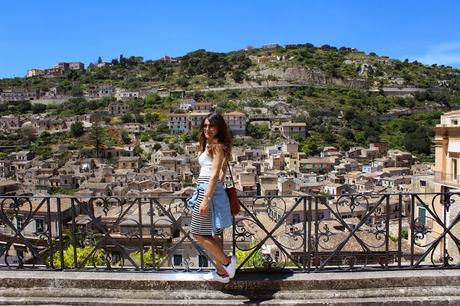 SICILY&OUTFIT: MODICA, RAGUSA E UN PAIO DI STAN SMITH