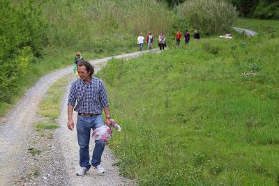 ripensando al primo maggio, ai compleanni e alle passeggiate