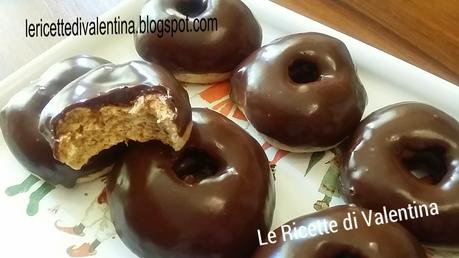 MANGIA CIO' CHE LEGGI #31: Ciambelle integrali al cioccolato, cotte al forno ispirate da 