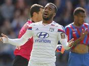 Caen-Lione 3-0, Ligue nelle mani