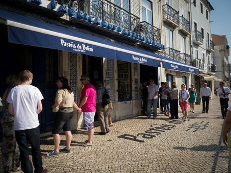 Lisbona, a spasso per caffè e pasticcerie