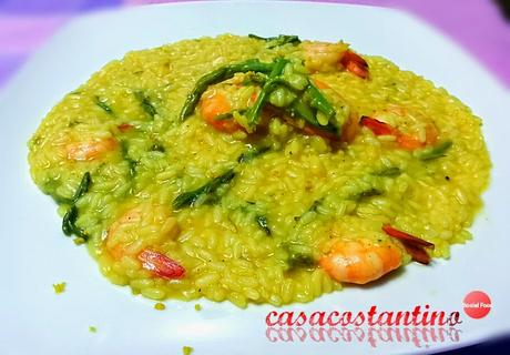 Risotto asparagi selvatici e gamberi profumato al limone