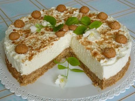 Cheesecake amaretti e profumo di vaniglia